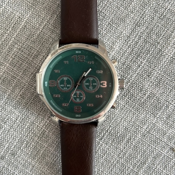 Watch Bundle - Picture 4 of 6